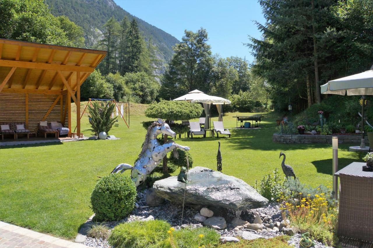 Gaestehaus Almrausch, Ferienanlage Mit Pool Nassereith Exterior foto