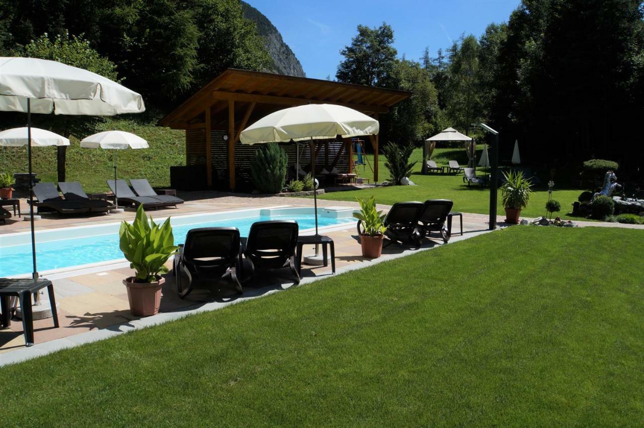 Gaestehaus Almrausch, Ferienanlage Mit Pool Nassereith Exterior foto